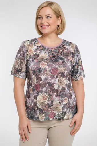 Blusa in pizzo color rosa cipria pastello