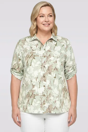 camicia verde con motivo bianco e beige
