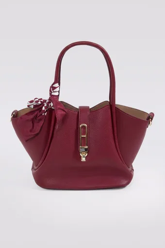 borsa trapezoidale bordeaux con foulard