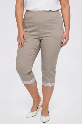 Pantaloni beige con polsini a cinture