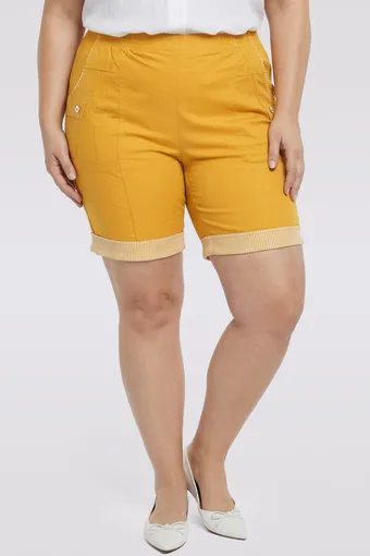 Pantaloncini gialli con polsini a cinture