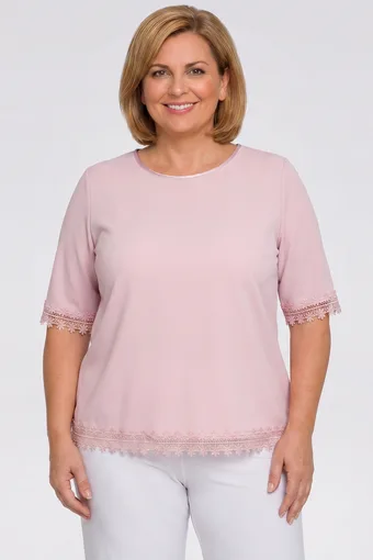 camicetta rosa chiaro con pizzo