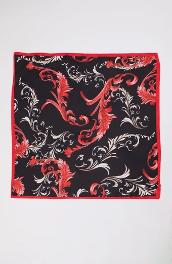 foulard nera con motivo beige e rosso