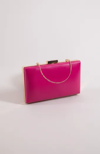 borsa rosa con chiusura decorativa