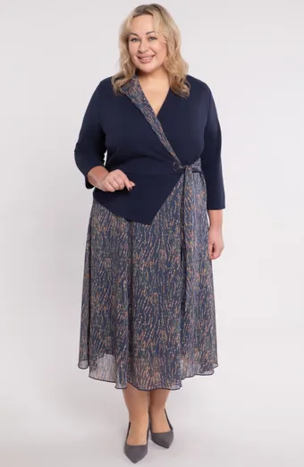 Un vestito come una giacca con fiori arancioni