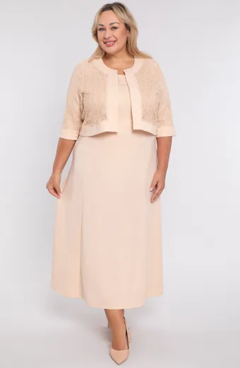 Completo beige con pizzo