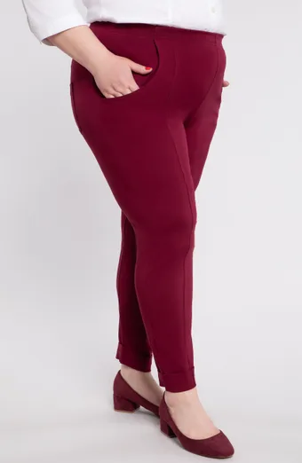 Pantaloni bordeaux con tasche