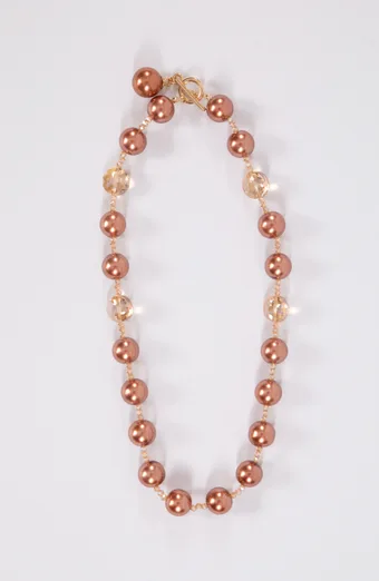 Collana di corallo marrone