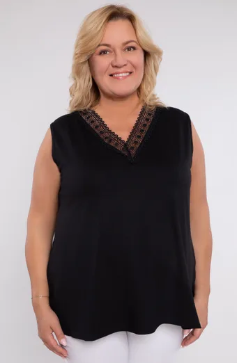 Top nero con pizzo