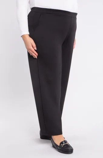 Pantaloni neri semplici con tasche