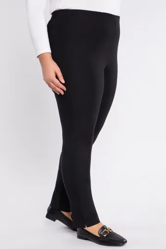 Pantaloni neri affusolati
