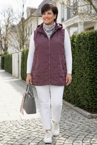 gilet color prugna con motivo in rilievo