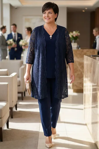coordinato blu navy con cardigan in pizzo