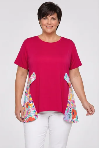 Camicetta rosa con inserti colorati