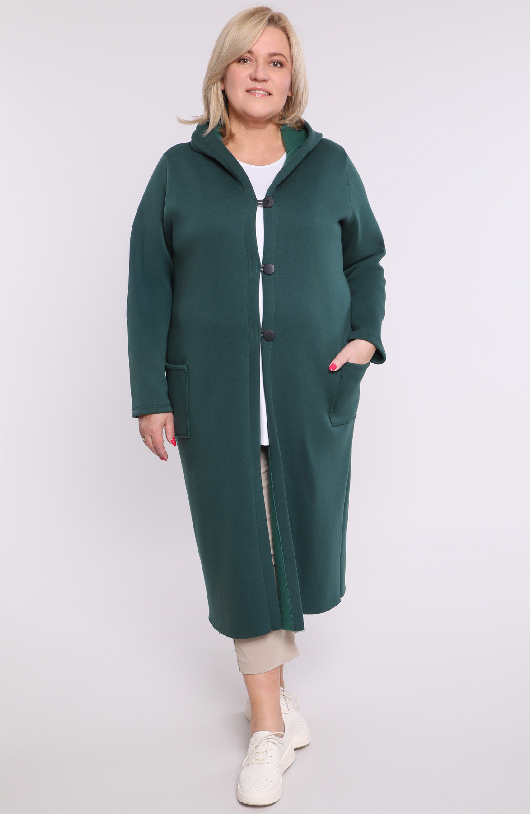 Blusa lunga e calda verde scuro con bottoni