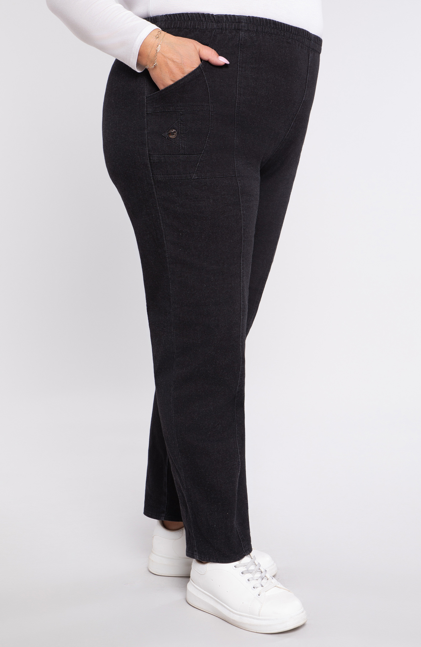 Pantaloni lunghi neri con tasche