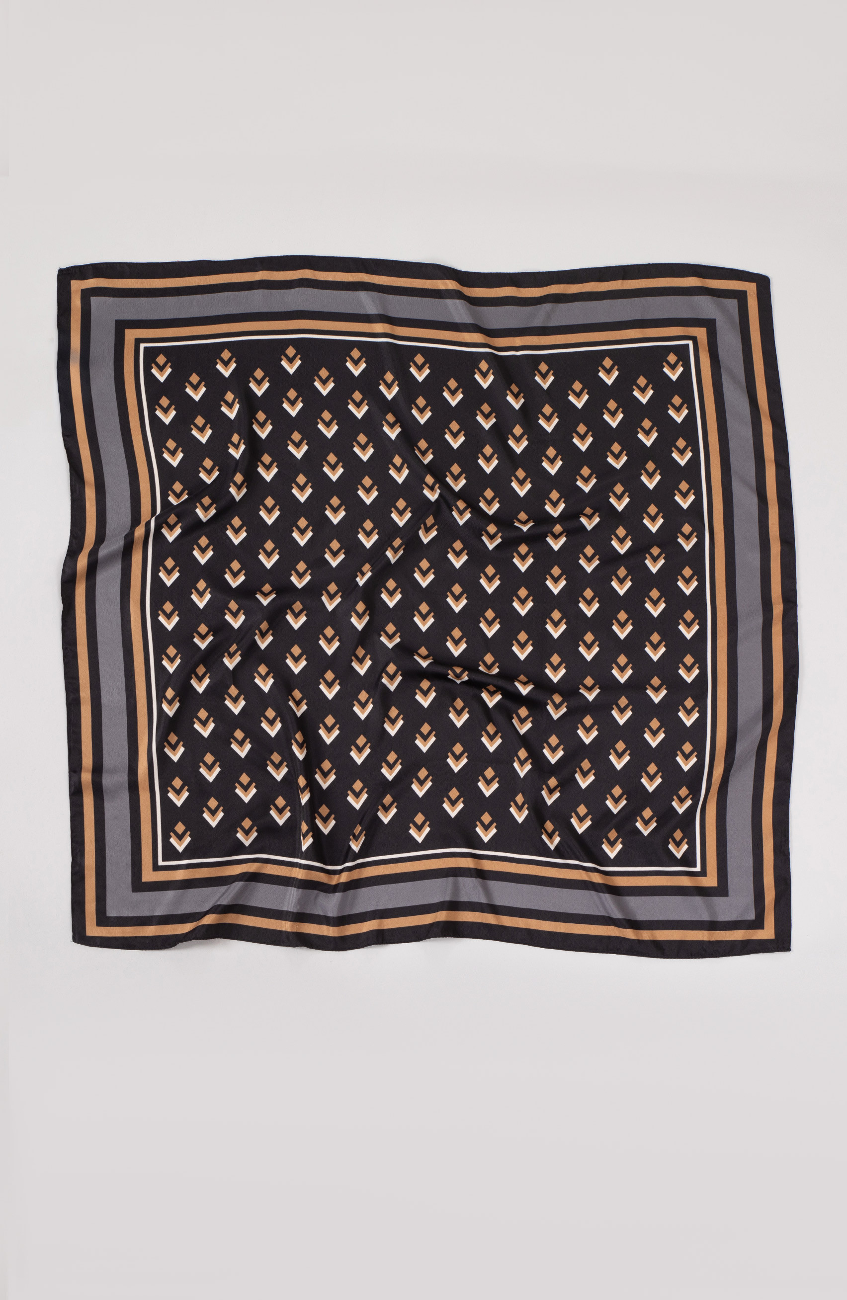 foulard nera con motivo marrone