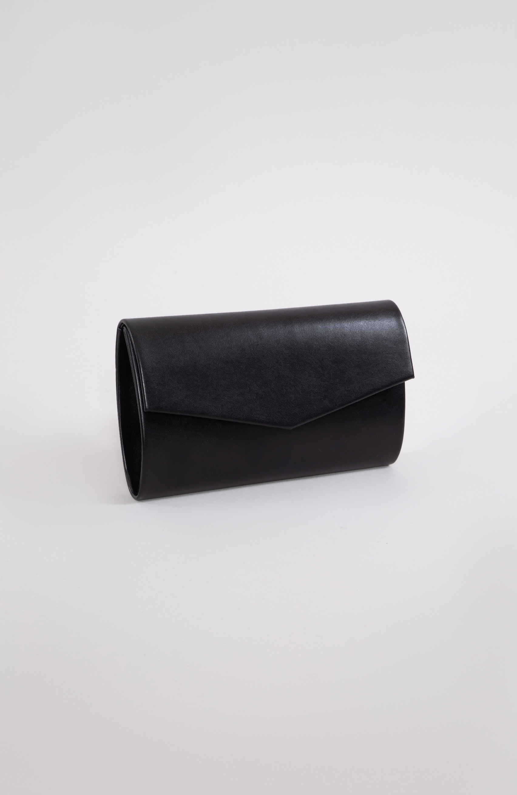 pochette classica nera
