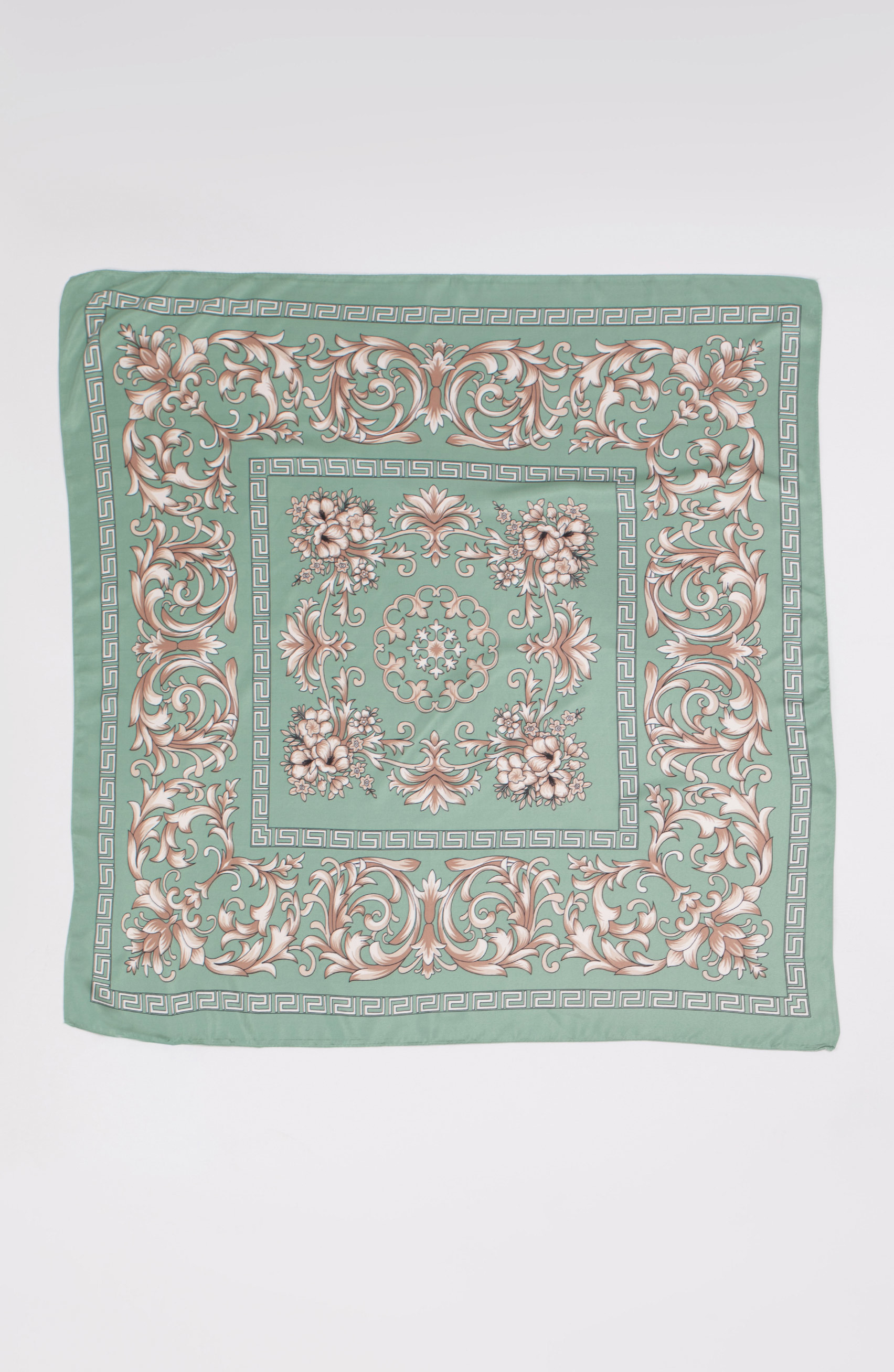 foulard verde chiaro con motivo beige