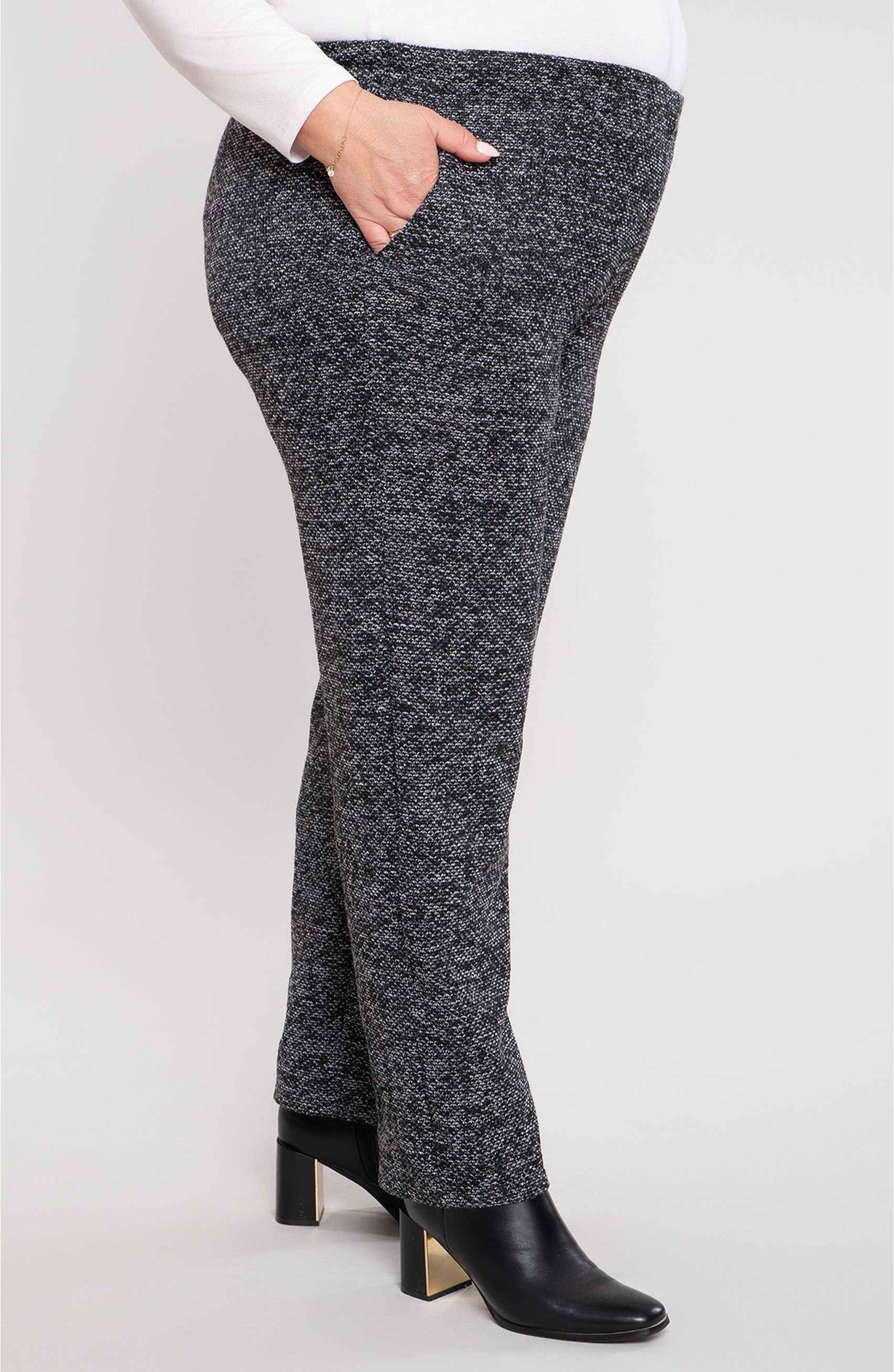 Pantaloni mélange bianchi e neri