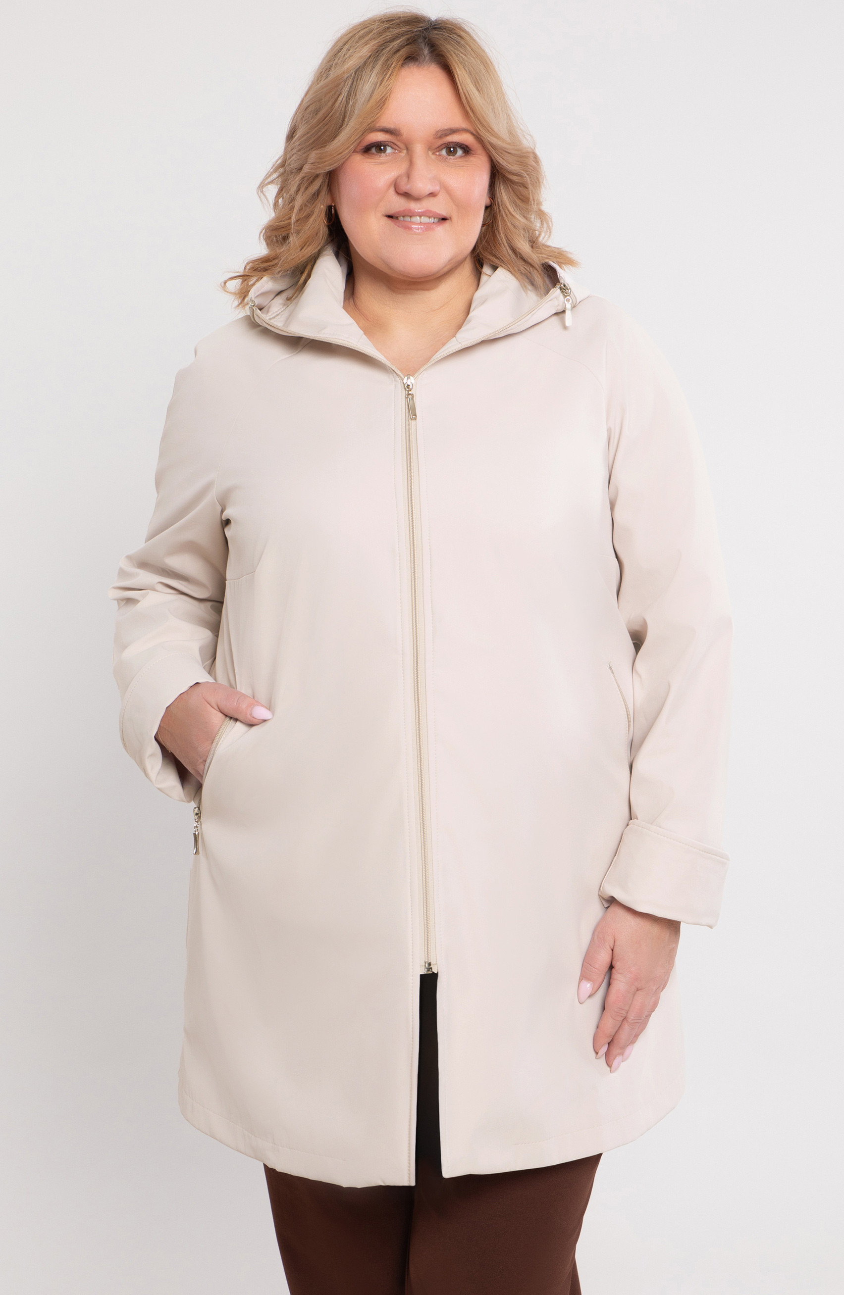 Giacca con cappuccio beige