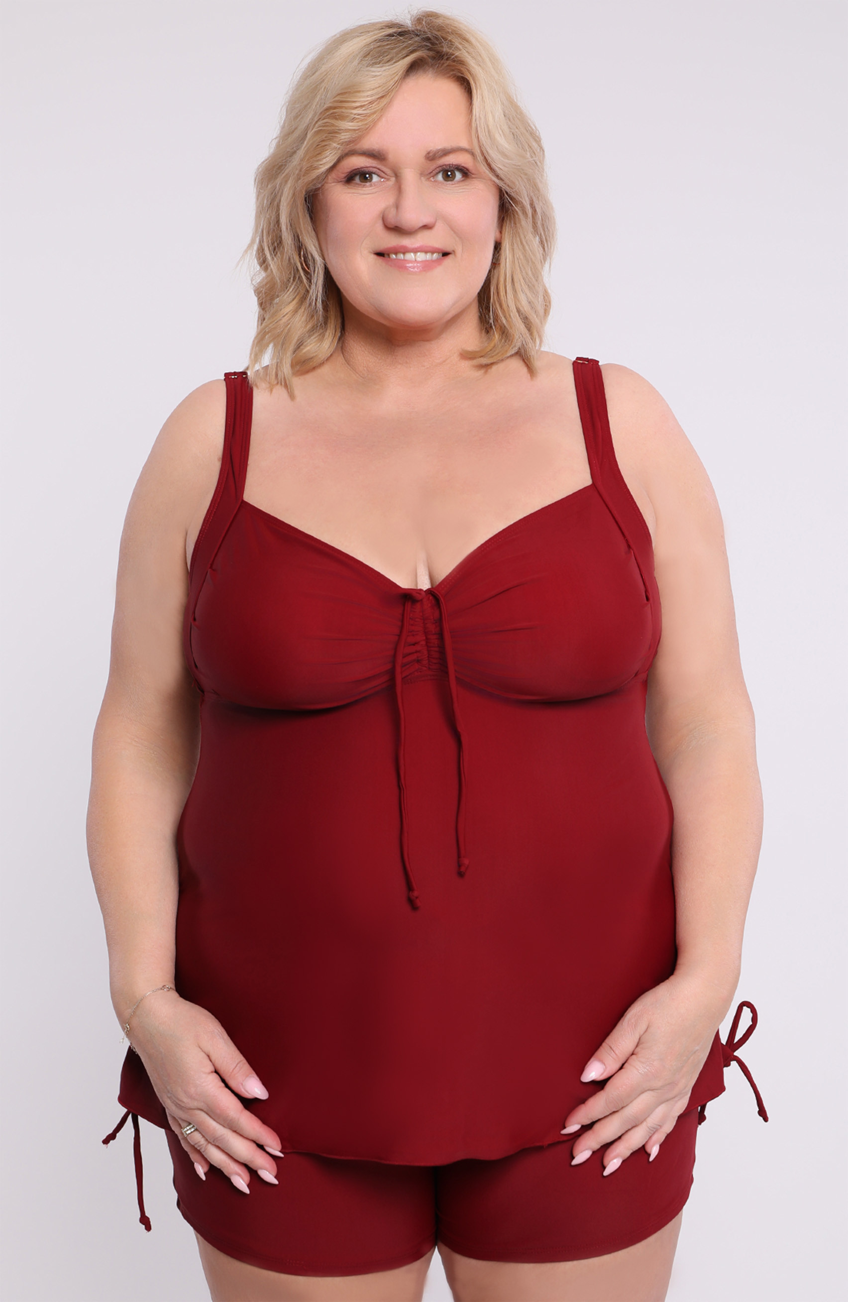 costume da bagno rosso a due pezzi