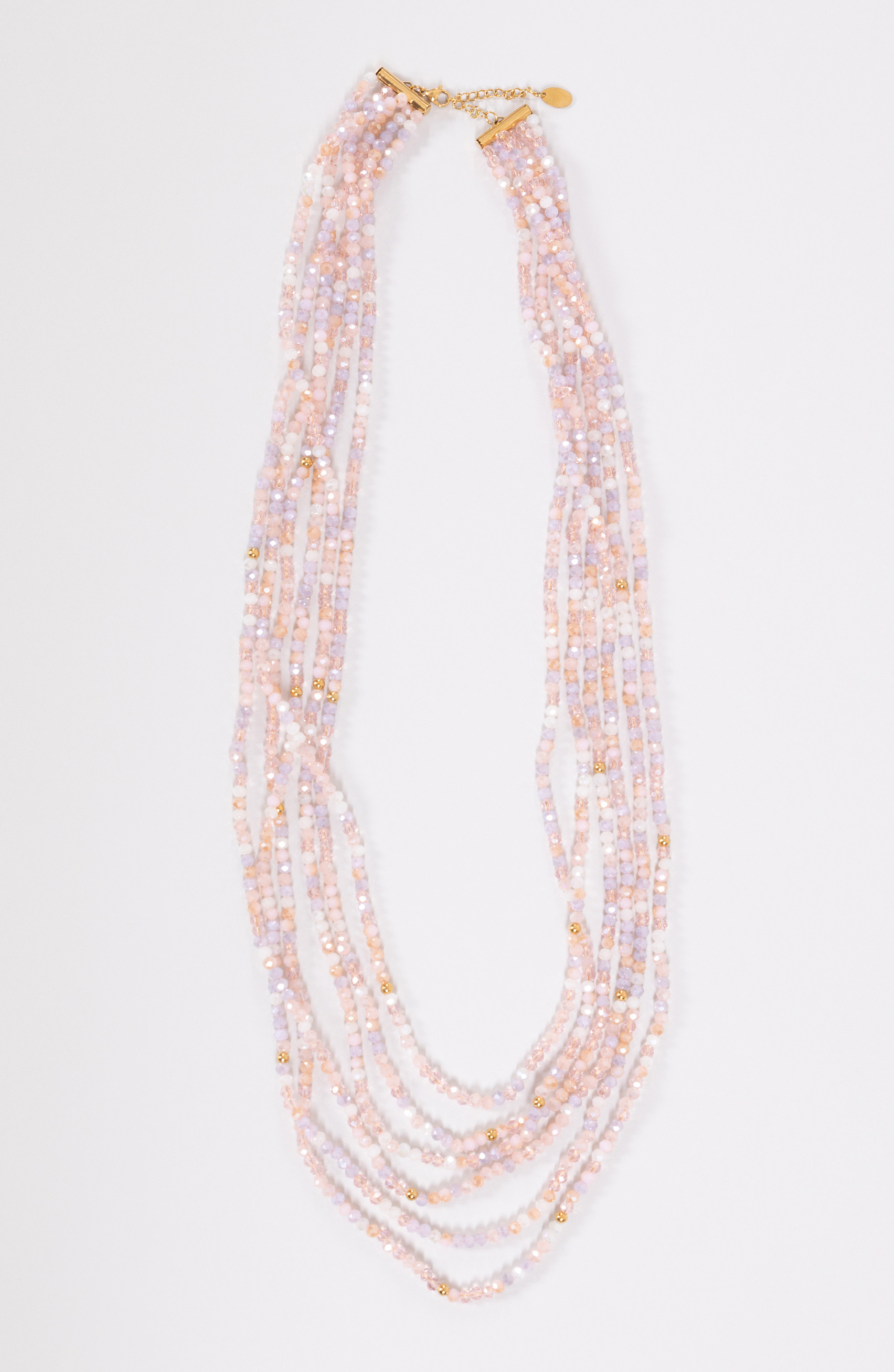 collana rosa fatta di piccole perle