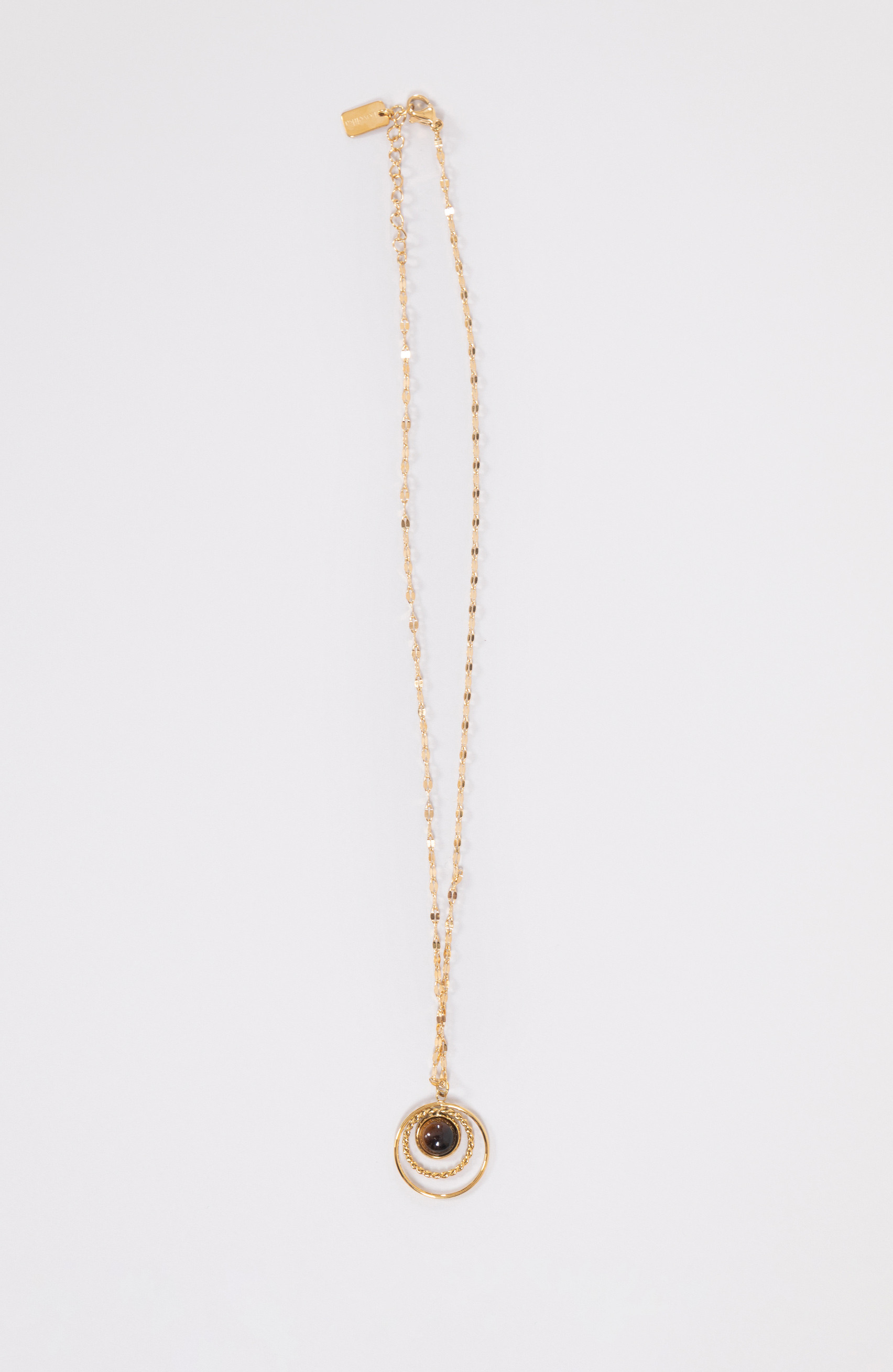 Collana in pietra marrone