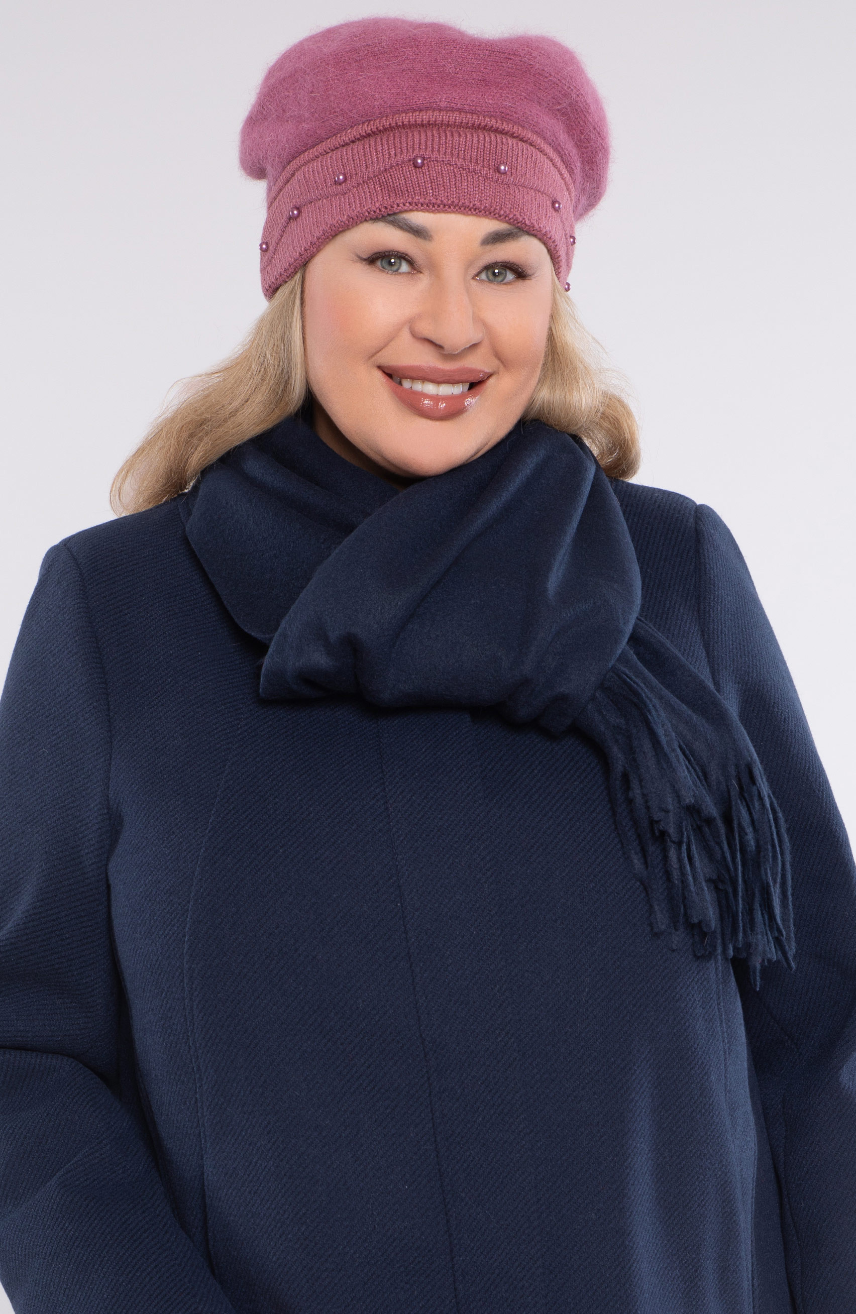 Cappello in misto angora rosa