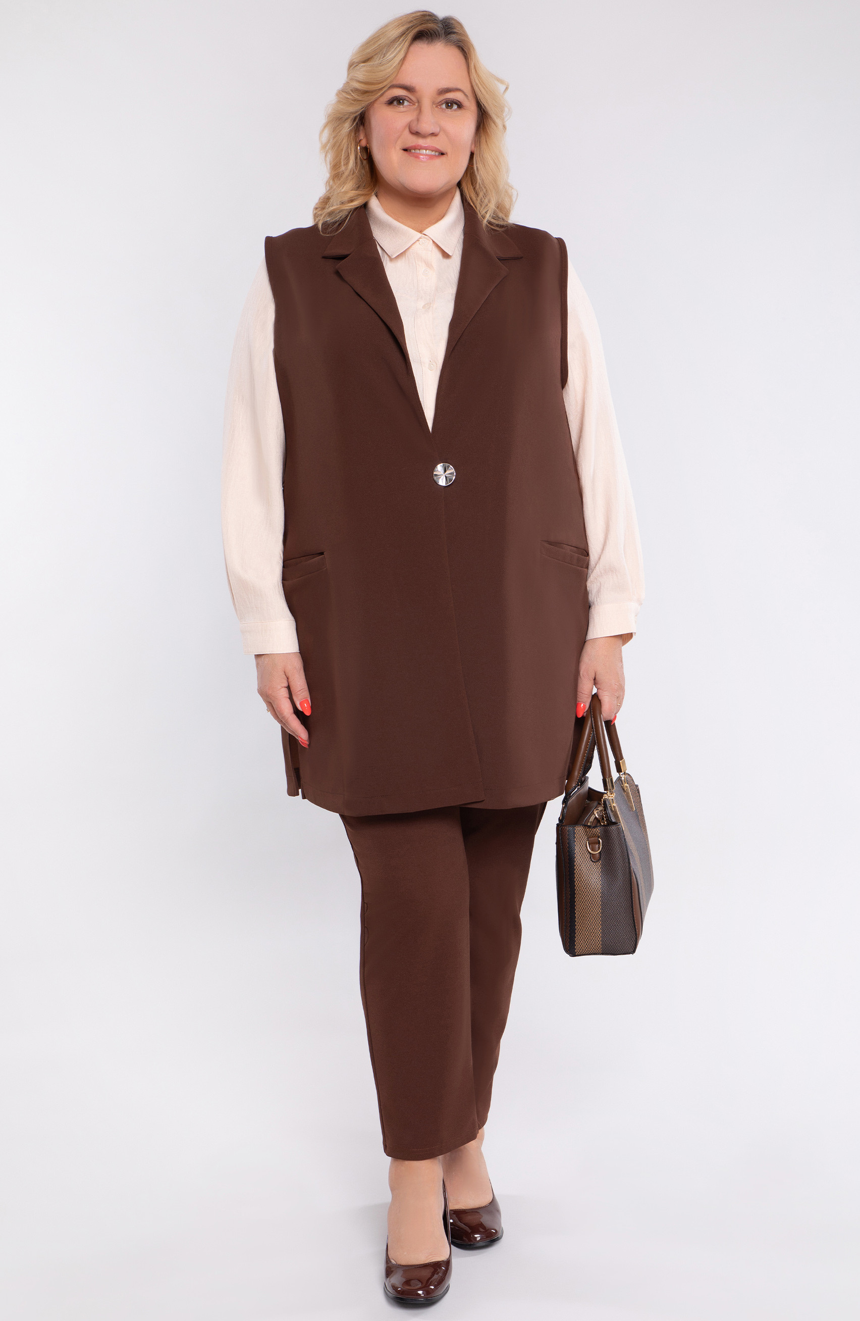 Gilet marrone con tasche