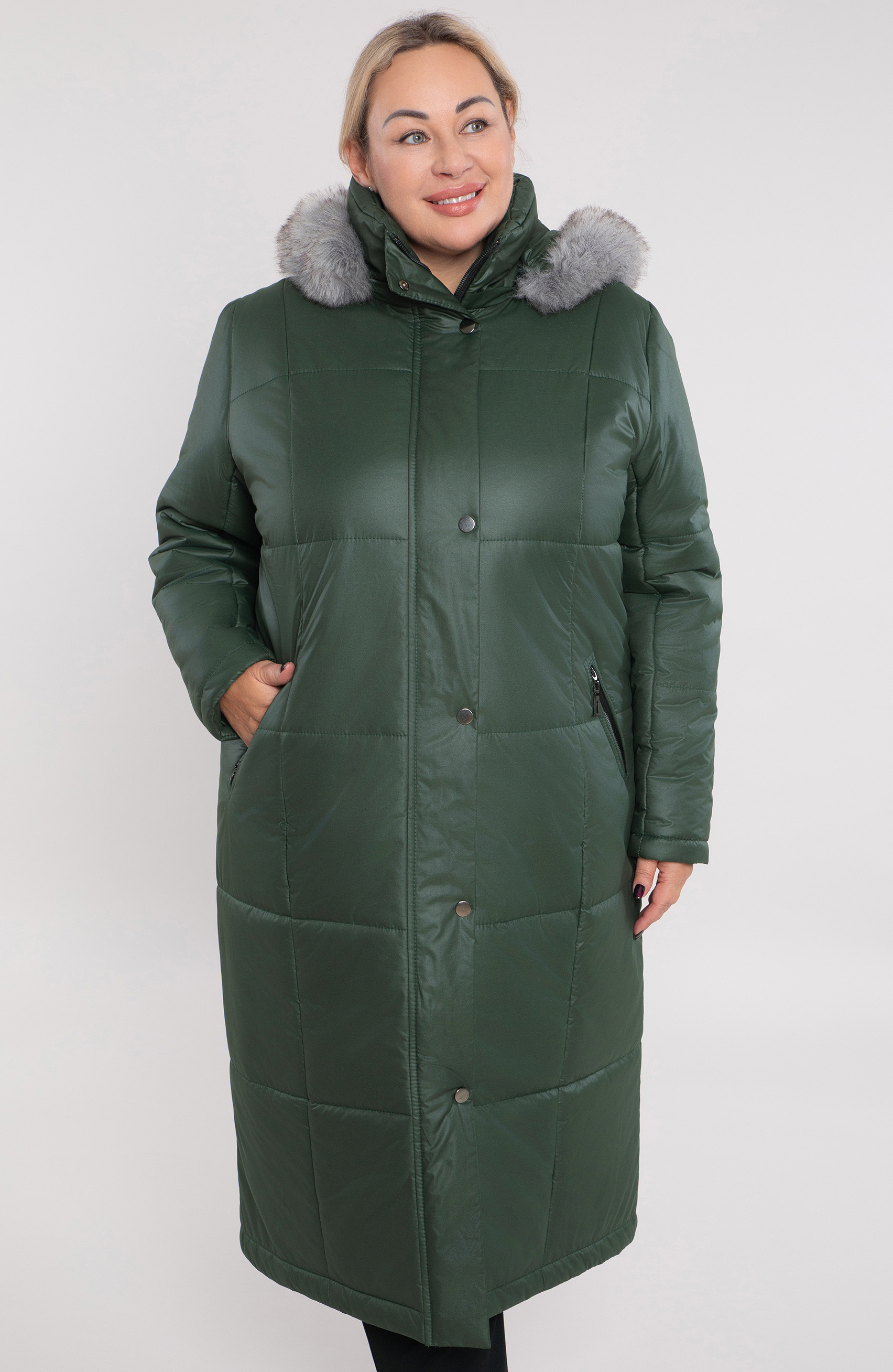 giacca lunga isolante verde scuro con cappuccio